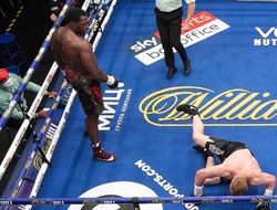 фото - Эксперт Дрозд о подозрениях Уайта по ковид-тесту Поветкина: Да он радоваться должен!