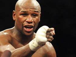 фото - Флойд Мэйуэзер: «Если Бог за Роберта Герреро, то зачем ему пистолет?»