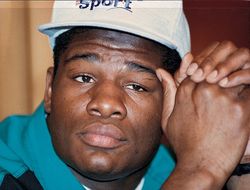 фото - Риддик Боу ставит на Брауна и его «убойную правую»  в бою с Чагаевым