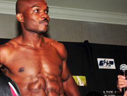 фото - Брэдли-старший: «Если бы не травма, мой сын нокаутировал бы Пакьяо»