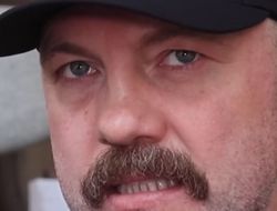 Тренер Паркера прокомментировал остановку боя с Уордли фото - Тренер Паркера прокомментировал остановку боя с Уордли