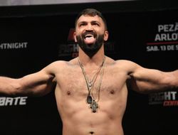 фото - UFC 191: Орловский победил Мира