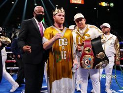 фото - Мейвезер: «Сколько можно говорить о Канело? Давайте поговорим о стероидах»