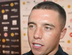 фото - «Если Дюбуа попадёт по Усику в реванше...» Чемпион мира Болл советует поражать корпус