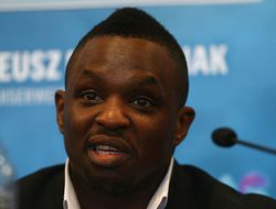 фото - Диллиан Уайт безуспешно пытается понять логику Дионтэя Уайлдера