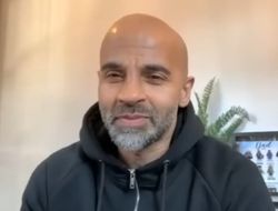 фото - «Был хуже, чем с Усиком». Британский тренер раскритиковал Джошуа