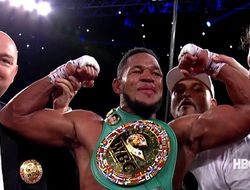 фото - «В этом весь я» — Баррера и Смит прокомментировали свой бой