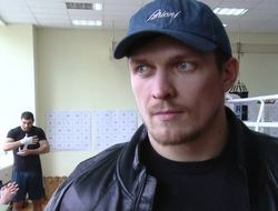 фото - В марте Александра Усика хотят свести с Головкиным в Нью-Йорке