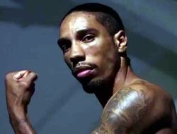 фото - Проспект Джамал Джеймс без проблем одолел Хавьера Молину