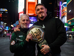 фото - Дичь дня: Сехудо и Кормье сцепились из-за слёз Аспиналла