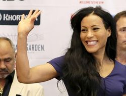 фото - Сесилия Брэкхус готова к женским мегафайтам с Кэти Тейлор и Крис Сайборг