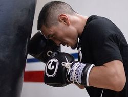 фото - «Петух» Эстрада обещает тайцу Рунгвисаи гораздо более агрессивный бой