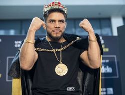 фото - Экс-чемпион UFC Генри Сехудо просит UFC сделать ему бой с Хасбиком или Абдурозиком