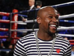 фото - Флойд Мэйуэзер интригует: В среду ждите важное объявление