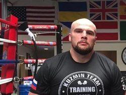 фото - Джоуи Давейко выходит на второго россиянина подряд: теперь это Сергей Кузьмин