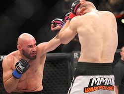 фото - Результаты Bellator 104: Рик Хоун и Рон Кеслар выходят в финал Гран-при