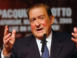 фото - Арум: Пакьяо против нигерийского паренька? За такое в тюрьму нужно сажать!