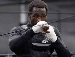 фото - Кроуфорд назвал ключ к победе над Спенсом. Он всё решил в раздевалке