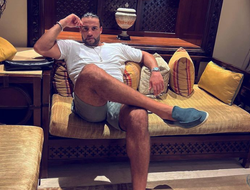 фото - Жесть дня! Чарр вновь стал чемпионом мира, но это только половина жести