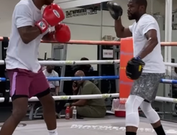 фото - У Дэвиса отобрали победу, бой с экс-чемпионом сорван. Говорят, провалил допинг-тест