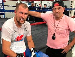 фото - Сергей Ковалёв готовится к бою с Элейдером Альваресом: видео