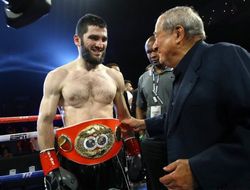 фото - Бетербиев может быть лучшим полутяжем в истории бокса — Боб Арум