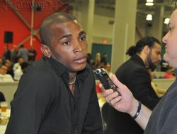 фото - Эрисланди Лара: «Ангуло, думаю, нокаутирует Сауля Альвареса»