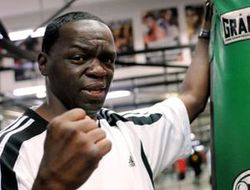 фото - Мэйуэзер: «Тайсону Фьюри ничего не светит, пока боксируют братья Кличко»