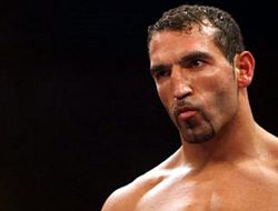 фото - Коротко: «Дед» Арслан победил у Эрдогана, Вах прошёл Тепера, Штиглиц едва сохранил титул