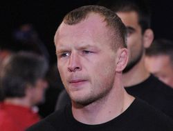 фото - Рефери слишком рано остановил бой Бэйдер–Емельяненко — Шлеменко