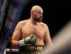 фото - Фьюри не впечатлён Уайлдером: Он проиграл каждый раунд 50-летнему мужику!