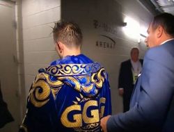 фото - Переговоры Альварес-Деревянченко: от Канело уже не требуют бой с Головкиным