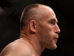 фото - «Удав» против «Полярного медведя». В UFC анонсирован бой Олейник – Спивак