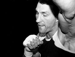 фото - Видео: открытая тренировка Владимира Кличко – полная версия