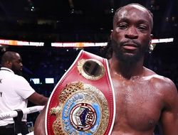 фото - Получемпион Бентли не станет дожидаться Жанибека. Назван потенциальный оппонент