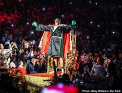 фото - Тайсон Фьюри определился с целью — хочет побить рекорды Мэйуэзера и Альвареса