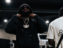 фото - Названа дата торгов по бою Эннис-Чухаджян. У чемпиона осталось меньше недели