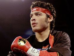 фото - Чавес-младший анонсирует бой с Ангуло: Я решил, что стану лучшим