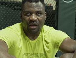 фото - Фрэнсис Нганну: «Буду драться с Фьюри даже в телефонной будке»