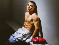 фото - Есть ещё порох: Оскар Де Ла Хойя работает на спидбэге — видео