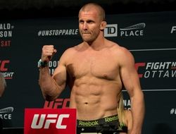 фото - Миша Циркунов и Гловер Тейшейра сразятся на турнире UFC в Бразилии