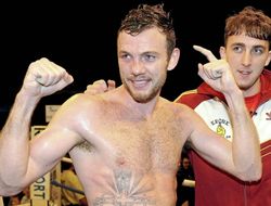 фото - Энди Ли нокаутировал Матвея Коробова