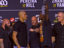 фото - Супершоу UFC 300: все битвы взглядов на пресс-конференции — видео