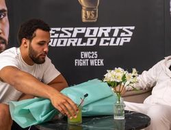 фото - Стоит ли выводить Итауму на Усика? Мнение Роя Джонса