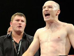 фото - Мэттью Хэттон: «Альварес ни разу меня не потряс»