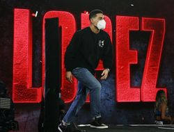 фото - Де Ла Хойя: Лопес — это глоток свежего воздуха, зрелищный и откровенный