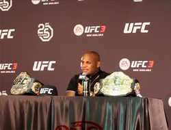 фото - Даниэль Кормье озвучил условия для боя с Леснаром и реванша с Миочичем