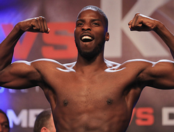 фото - СМИ: Усика в поединке с Лебедевым «заменит» Околи — есть дата