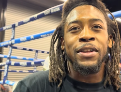 фото - Дэвису задали неудобный вопрос. Он ответил и хорошо, и честно 