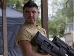 фото - Их разыскивает полиция: у Виктора Ортиса проблемы с законом